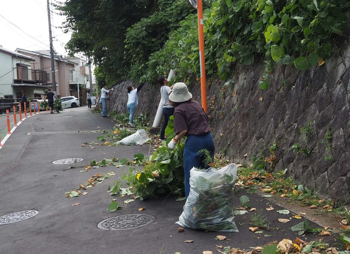 令和七年  馬絹町内一斉道路清掃を実施　